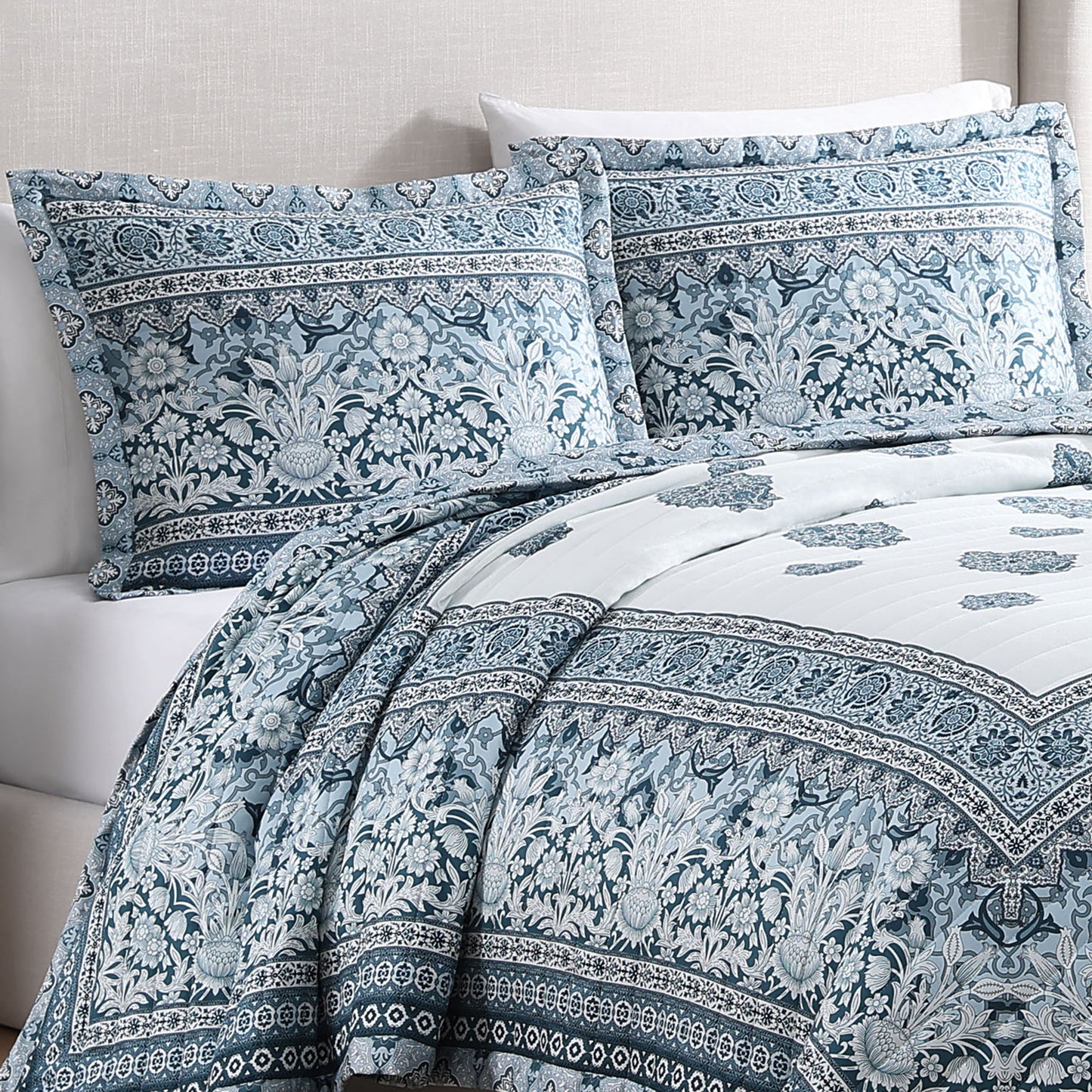 Bebejan Aquamarine Medallion 3 Piece Reversible Quilted Coverlet Set Coverlet By Bebejan®