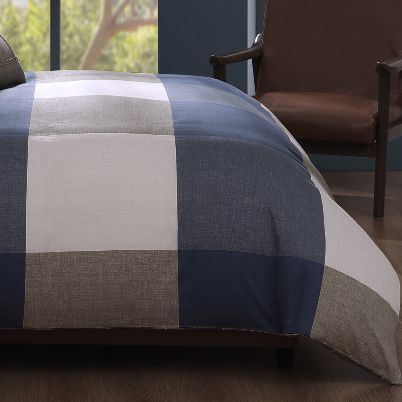Bebejan Checkered Navy Tan 5 Piece Reversible Comforter Set