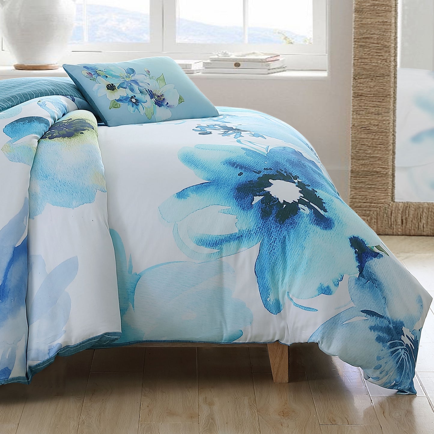 Bebejan Watercolor Blue 5 Piece Reversible Comforter Set